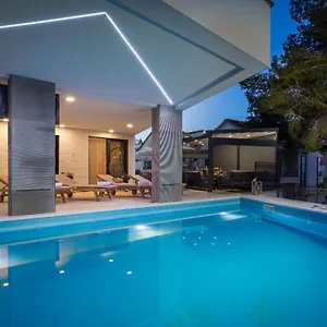 Apartment Valentina, Trogir