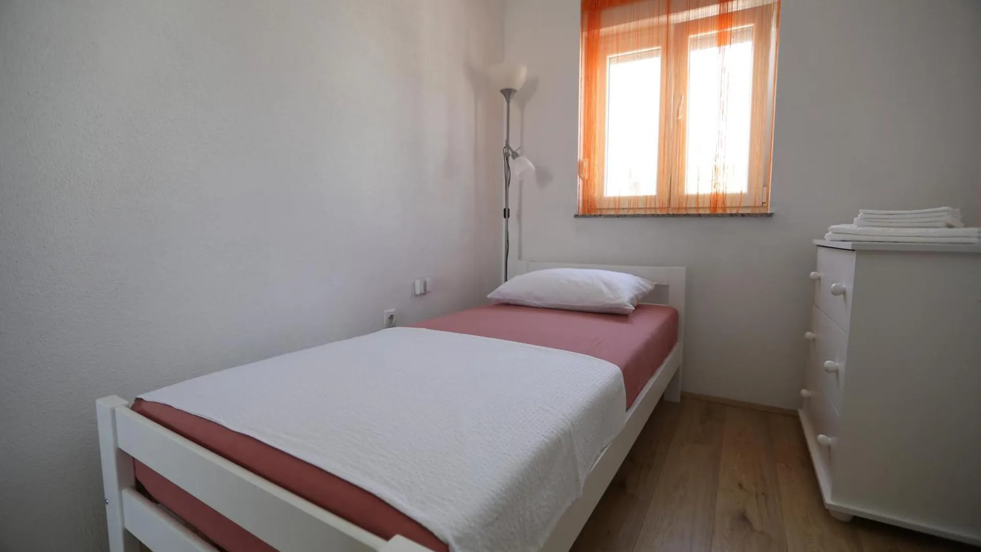 Surf & Joy - Croatia Vacation Rentals Seaview Apartment Okrug Gornji